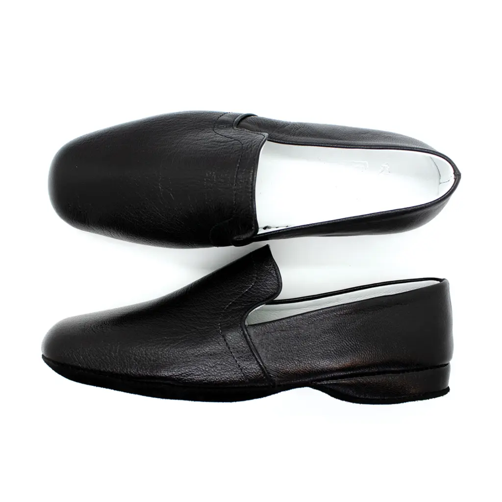 BRUNO Noir 04.webp