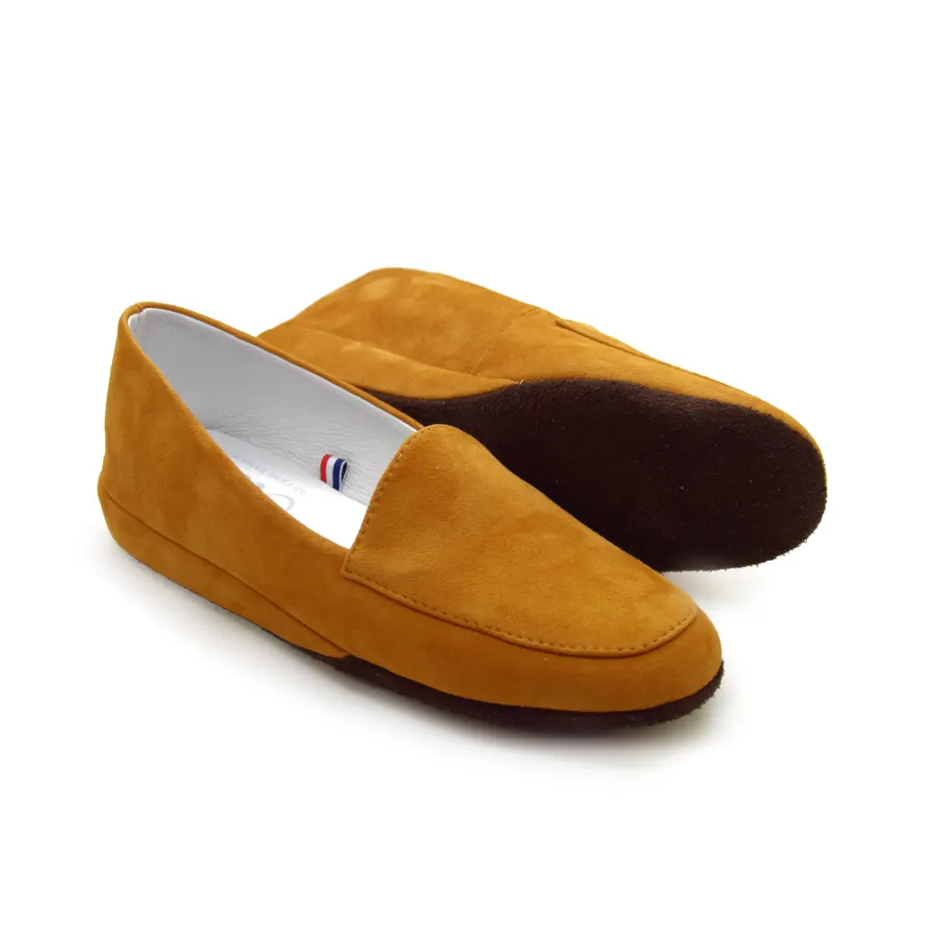 CLAIRE Ch Vel Camel 05.webp
